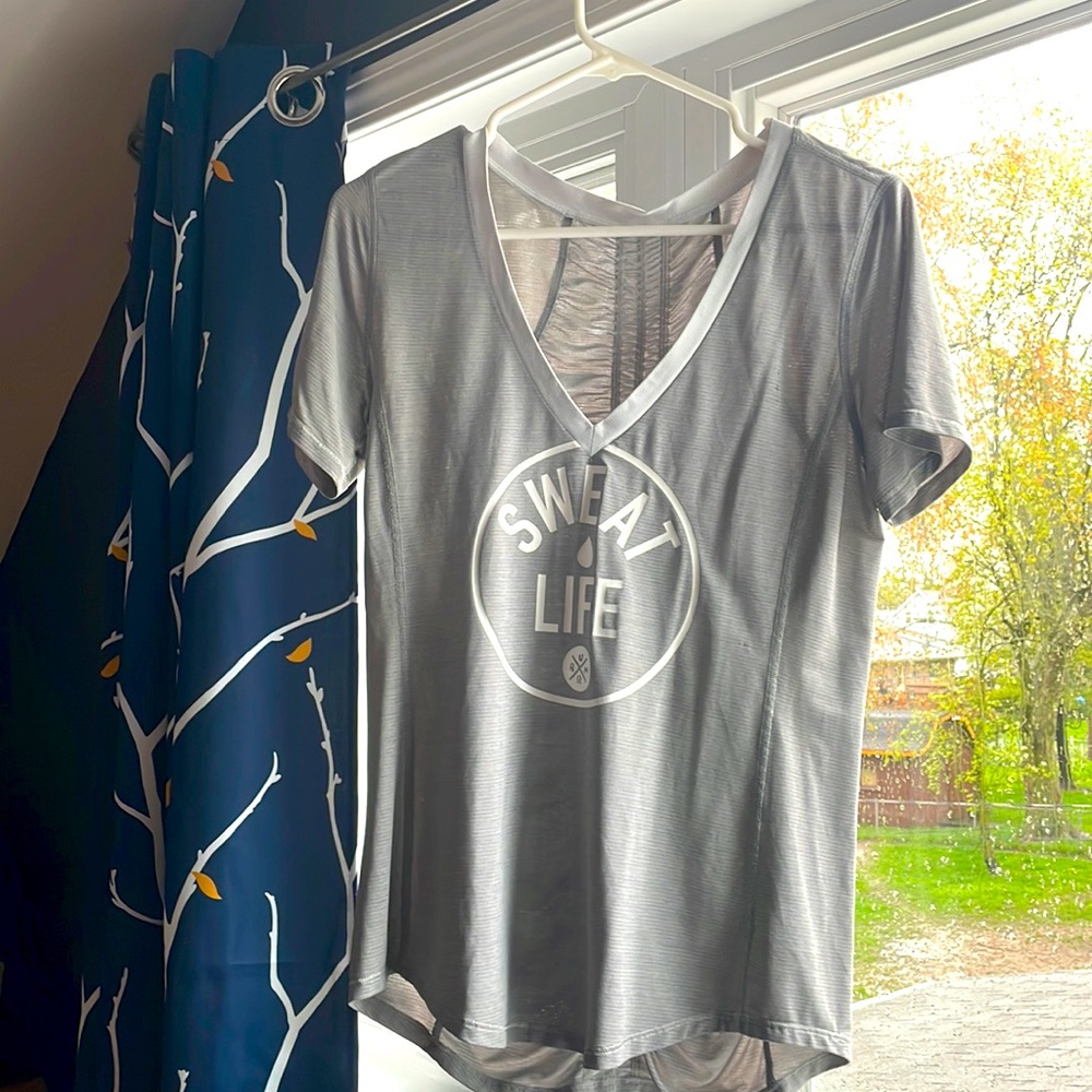 Lululemon size 8